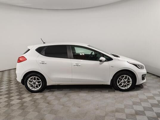 Kia Ceed, II Рестайлинг, 2016 г., 110 941 км