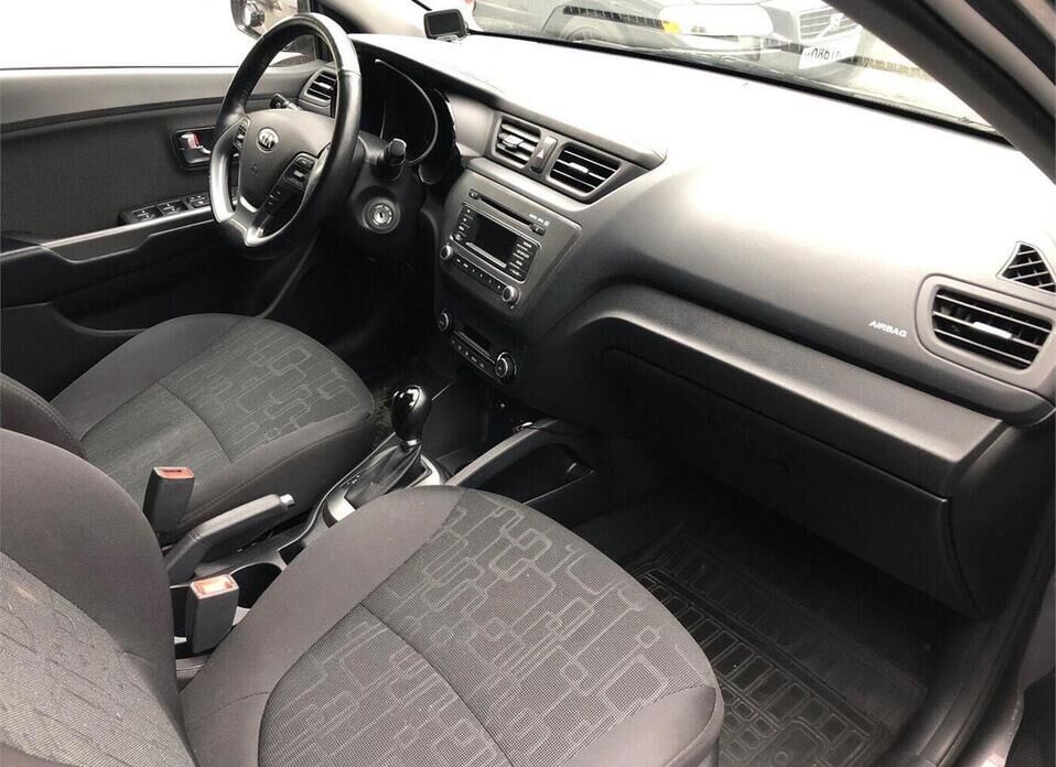 Kia Rio 1.6 AT (123 л.с.)