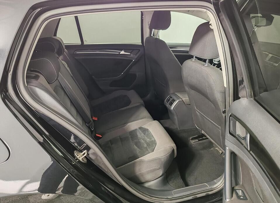 Volkswagen Golf, VII 1.4 AMT (122 л.с.)