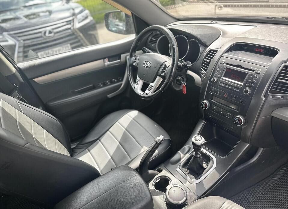 Kia Sorento 2.4 MT (175 л.с.) 4WD