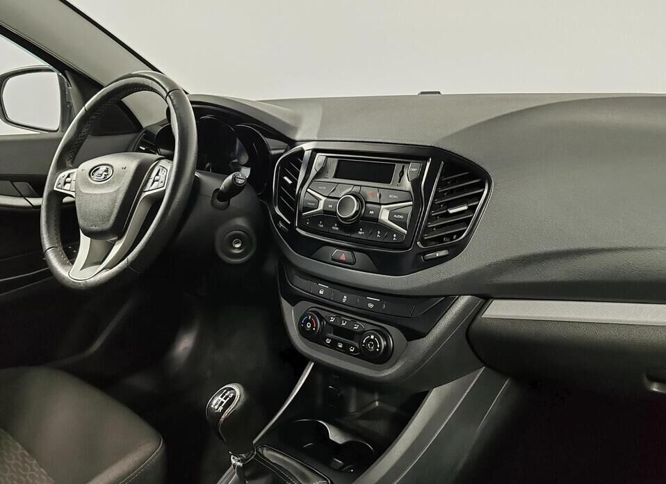 LADA (ВАЗ) Vesta, I 1.6 MT (106 л.с.)