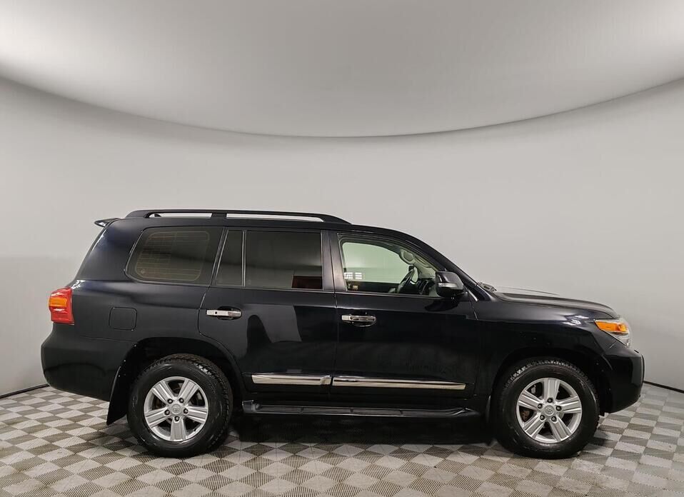 Toyota Land Cruiser, 200 Series Рестайлинг 1 4.5d AT (235 л.с.) 4WD
