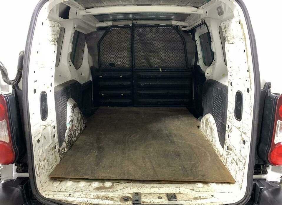 Citroen Berlingo 1.6d MT (90 л.с.)