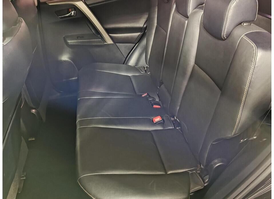 Toyota RAV4 2.2d AT (149 л.с.) 4WD