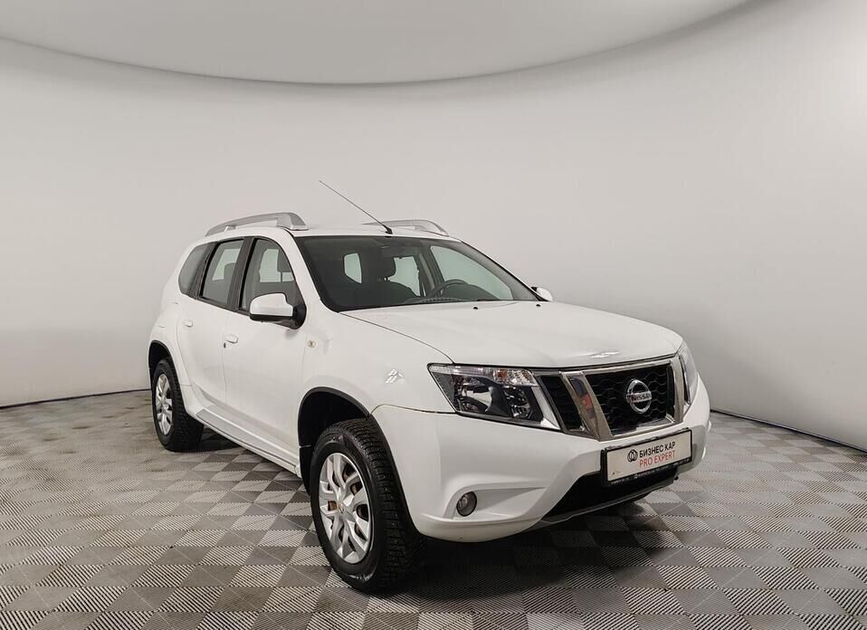Nissan Terrano, III (D10) 1.6 MT (114 л.с.)