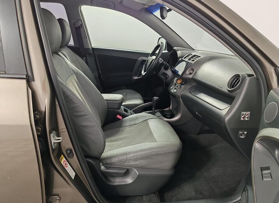 Toyota RAV4, III (XA30) Рестайлинг 2.0 CVT (158 л.с.) 4WD