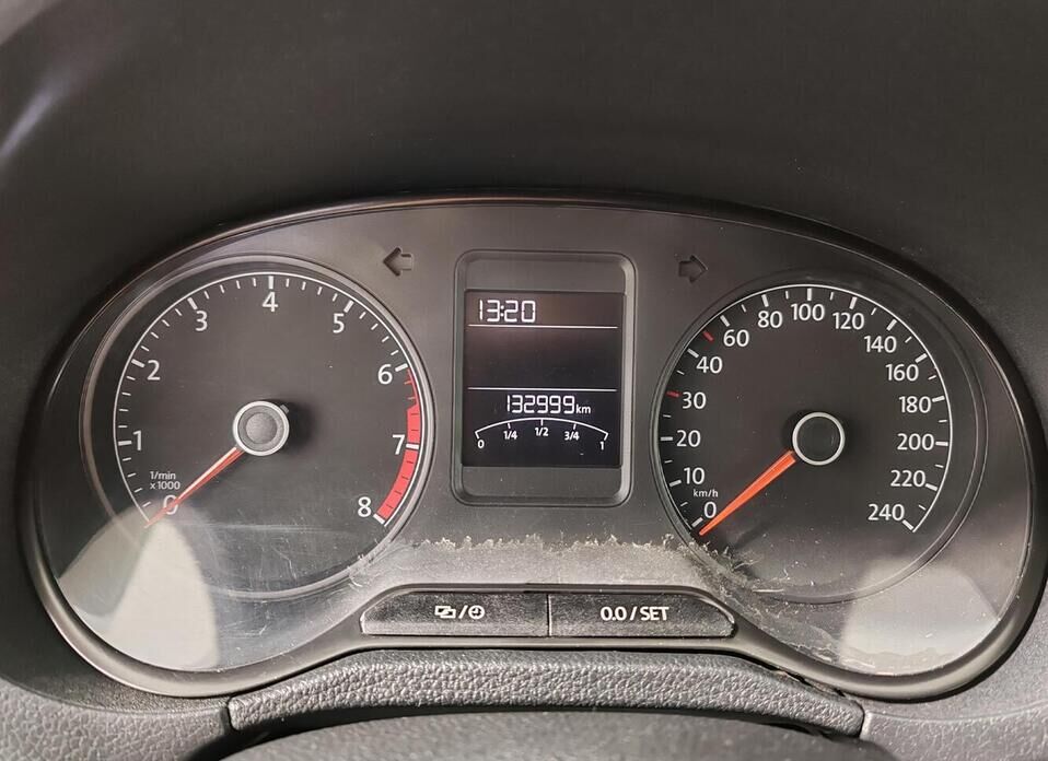 Volkswagen Polo 1.6 MT (110 л.с.)