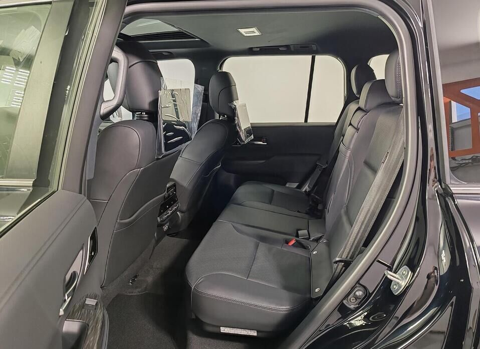 Toyota Land Cruiser, 300 Series 3.3d AT (299 л.с.) 4WD