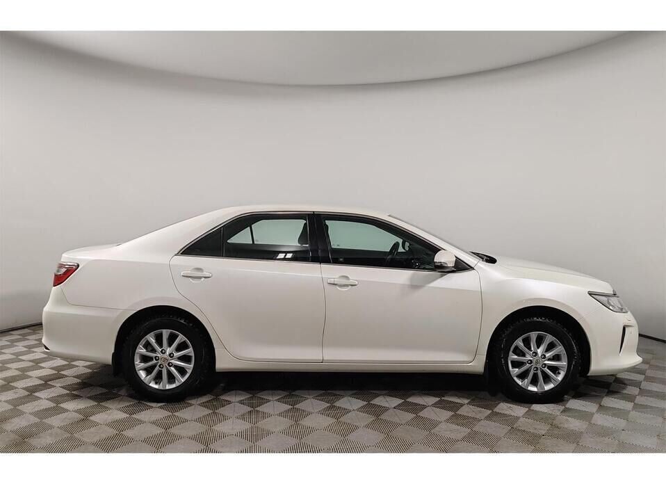 Toyota Camry, VII (XV50) Рестайлинг 2.5 AT (181 л.с.)