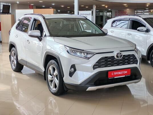 Toyota RAV4, 2021&nbsp;г., 67&nbsp;674&nbsp;км