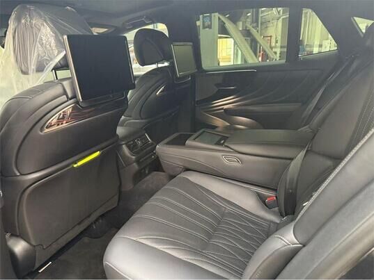 Lexus LS, 2018 г., 57 271 км