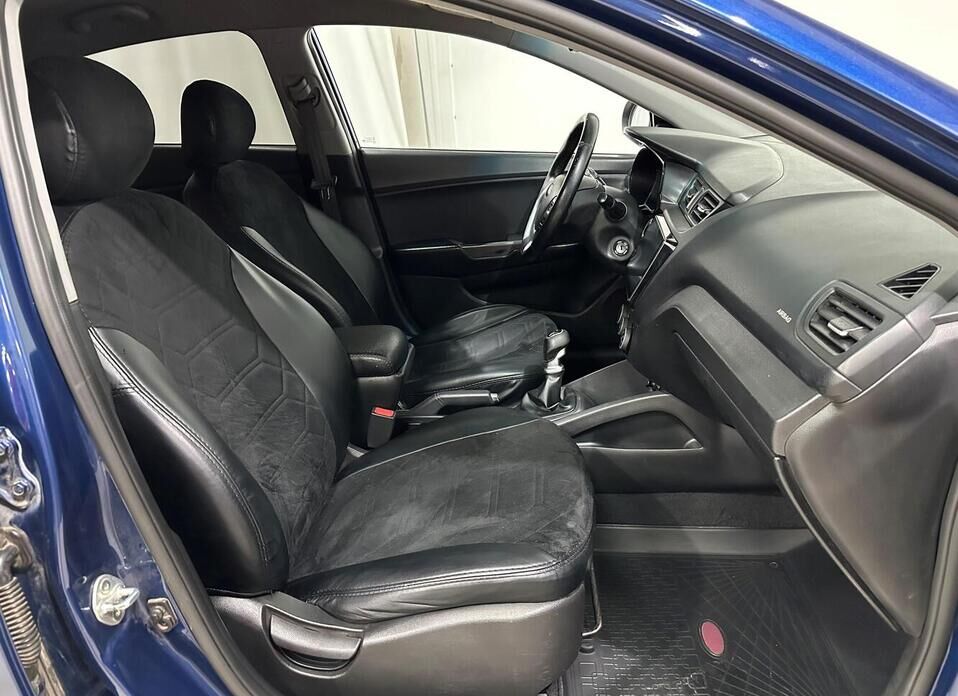 Kia Rio, III Рестайлинг 1.6 MT (123 л.с.)
