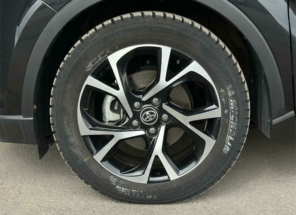 Toyota C-HR 1.8hyb AT (98 л.с.)