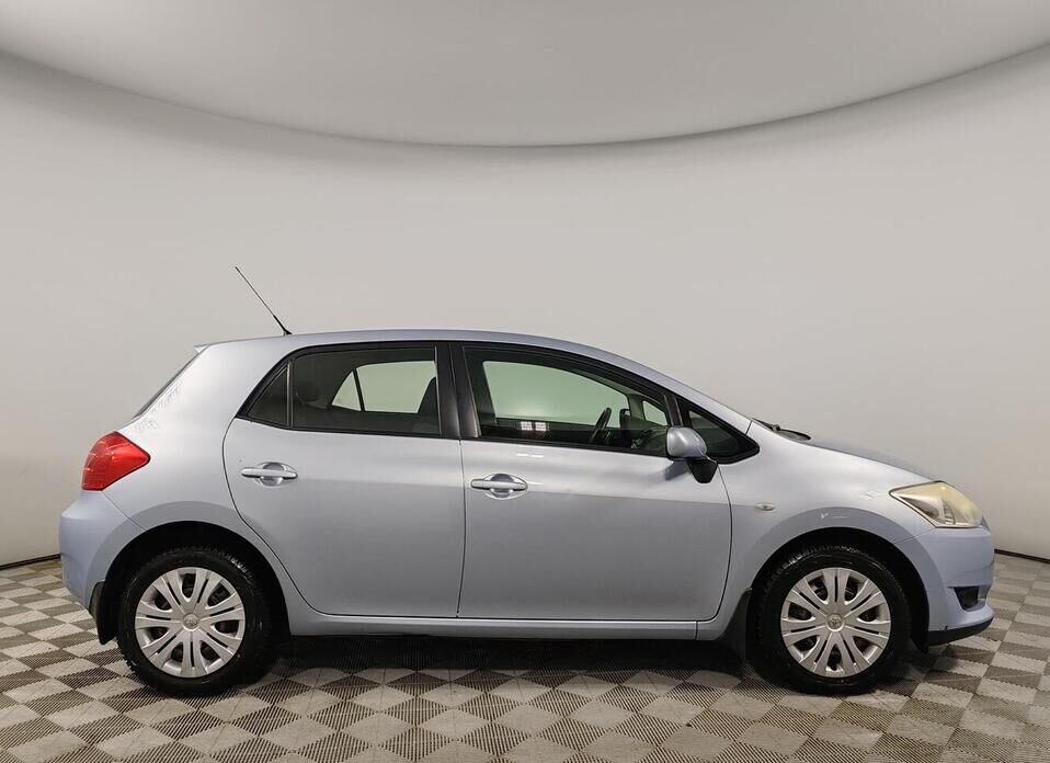 Toyota Auris, I 1.6 AMT (124 л.с.)