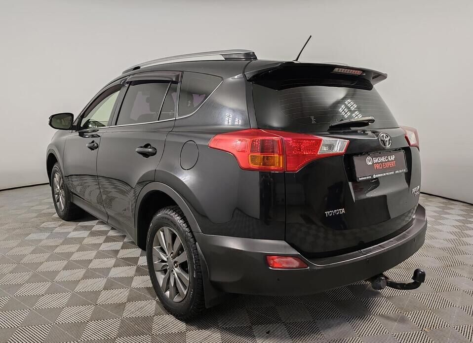 Toyota RAV4 2.2d AT (149 л.с.) 4WD