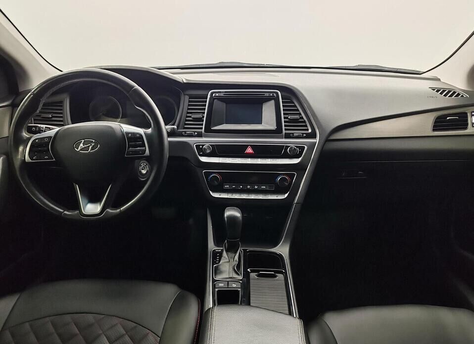 Hyundai Sonata, VII (LF) Рестайлинг 2.0 AT (150 л.с.)