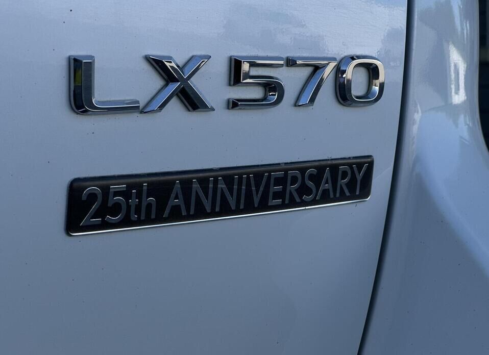 Lexus LX, III Рестайлинг 570 5.7 AT (367 л.с.) 4WD