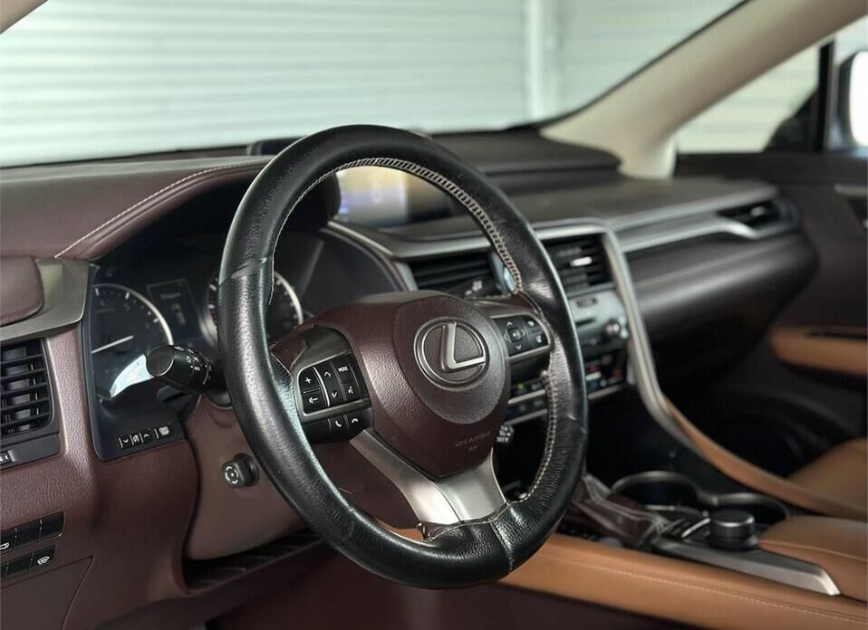 Lexus RX 200t 2.0 AT (238 л.с.)