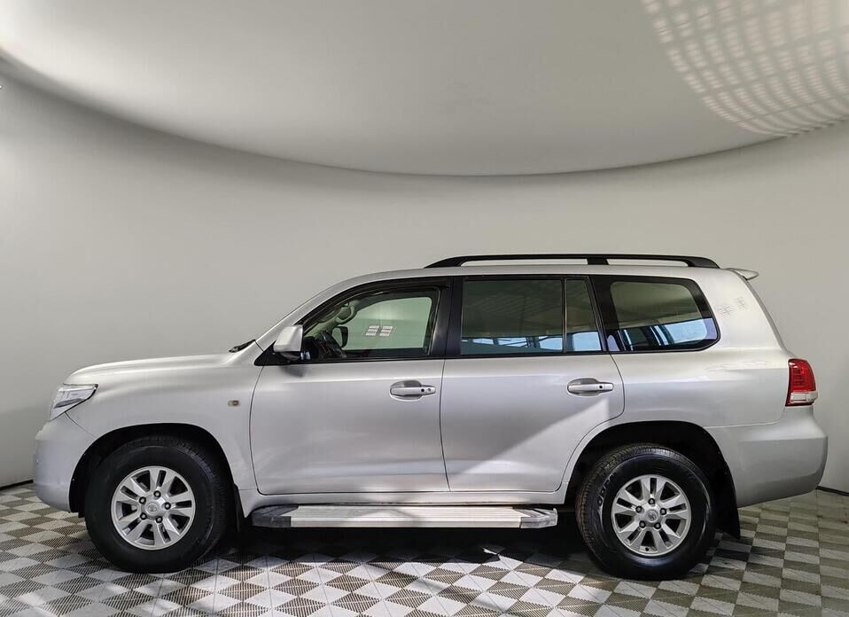 Toyota Land Cruiser, 200 Series 4.7 AT (288 л.с.) 4WD