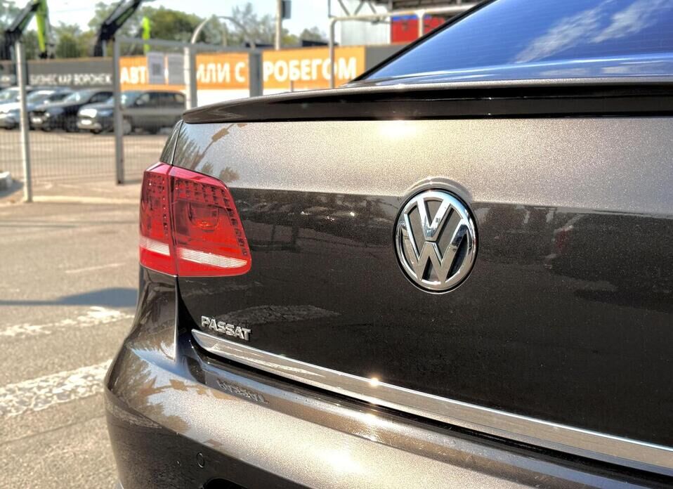 Volkswagen Passat, B7 1.8 MT (152 л.с.)