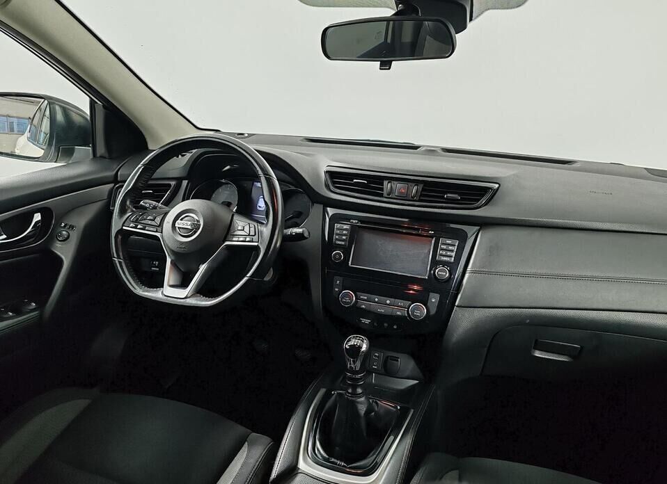 Nissan Qashqai, II Рестайлинг 1.2 MT (115 л.с.)