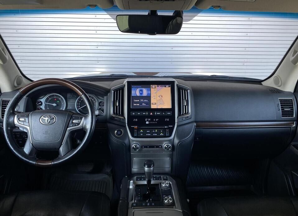 Toyota Land Cruiser, 200 Series Рестайлинг 2 4.5d AT (249 л.с.) 4WD