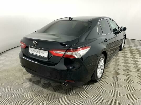 Toyota Camry, 2021 г., 121 392 км