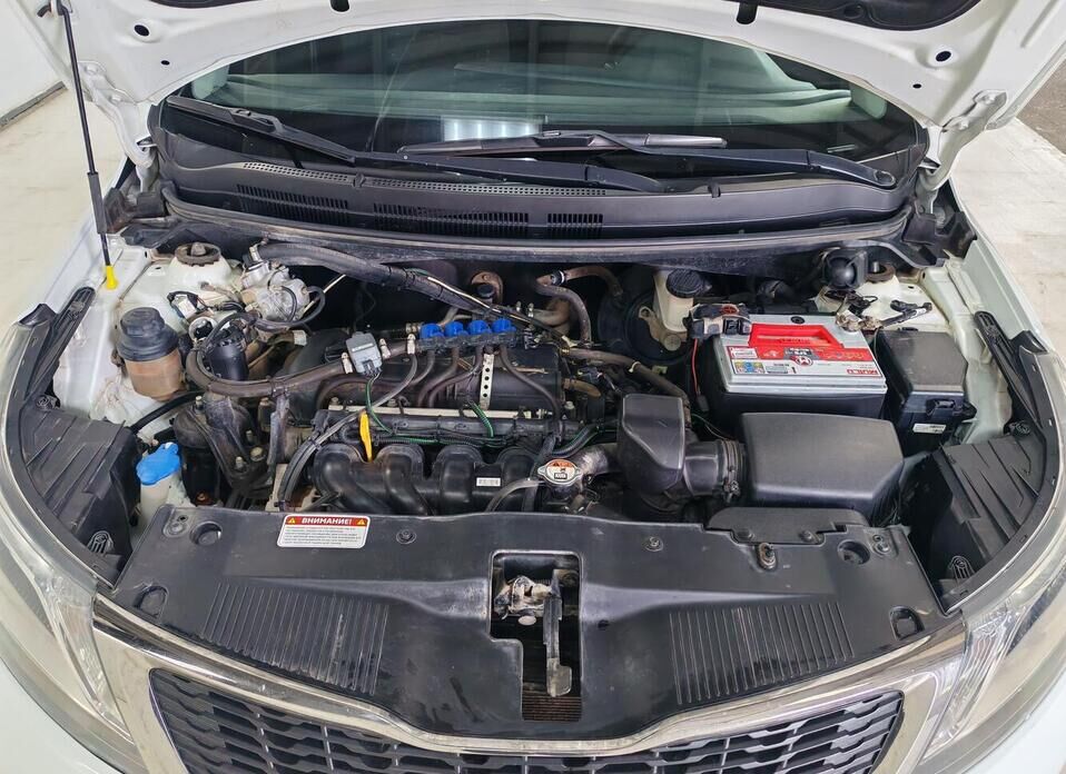 Kia Rio 5-speed 1.6 MT (123 л.с.)