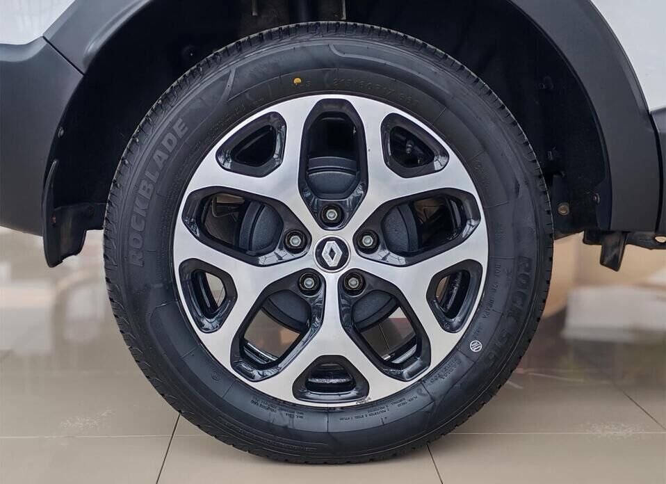 Renault Kaptur, I Рестайлинг 1.6 CVT (114 л.с.)