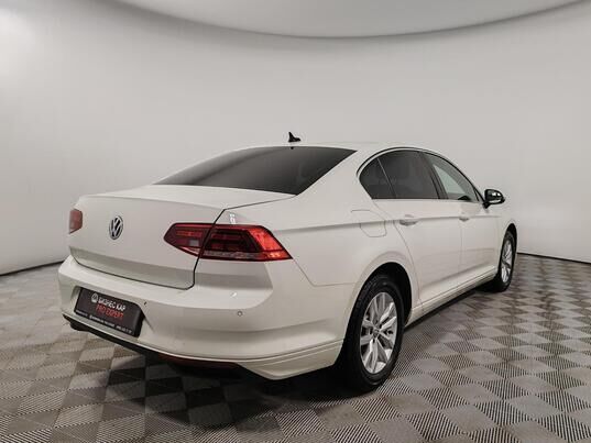 Volkswagen Passat, 2020&nbsp;г., 102&nbsp;917&nbsp;км