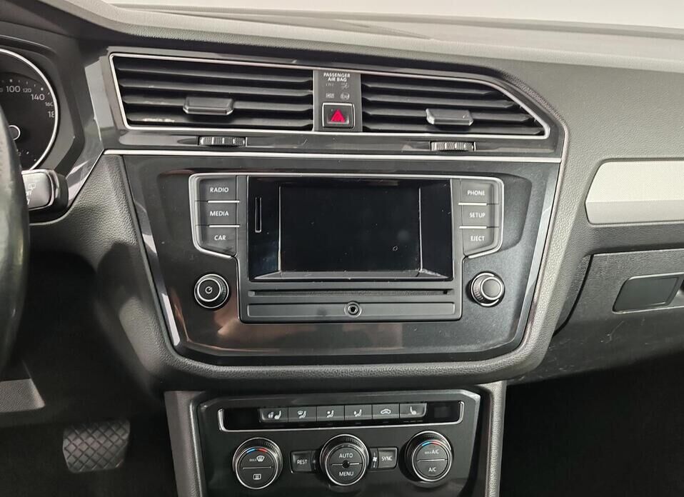 Volkswagen Tiguan, II 1.4 AMT (125 л.с.)