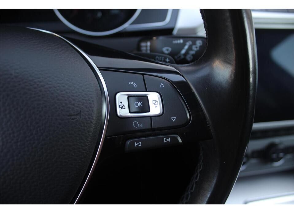 Volkswagen Passat, B8 1.8 AMT (180 л.с.)