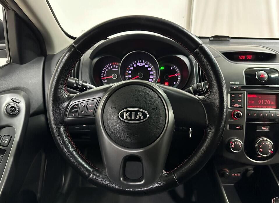 Kia Cerato, II 6-speed 1.6 MT (126 л.с.)