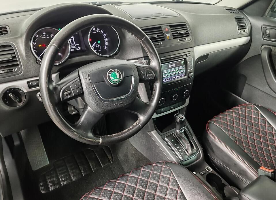 Skoda Yeti, I 1.8 AMT (152 л.с.) 4WD