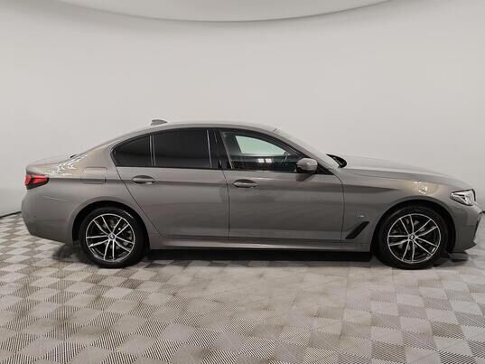 BMW 5 серии, 2021&nbsp;г., 130&nbsp;001&nbsp;км