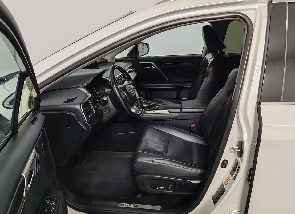 Lexus RX 200t 2.0 AT (238 л.с.) 4WD