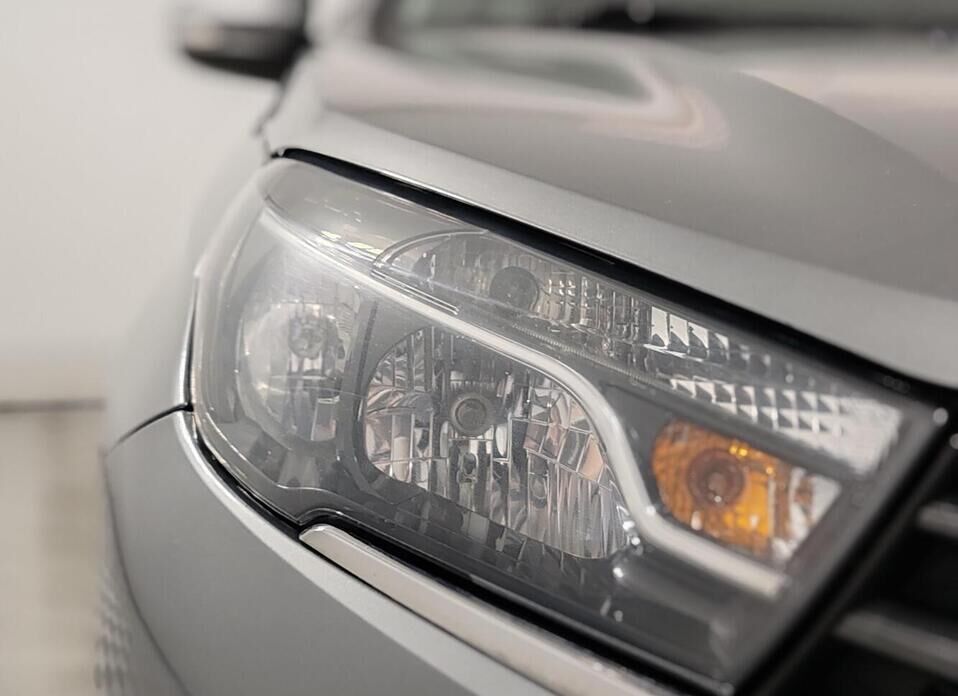 LADA (ВАЗ) Vesta, I 1.6 MT (106 л.с.)