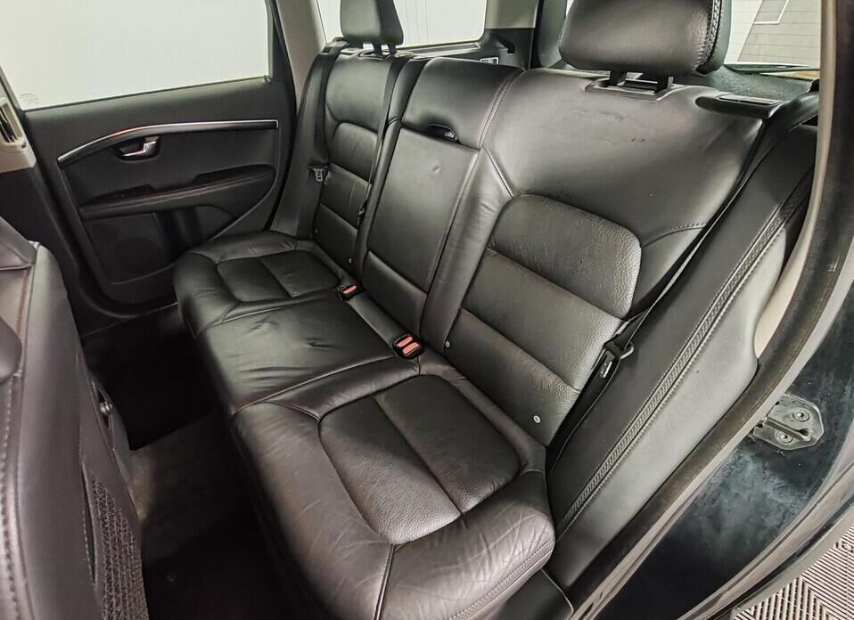 Volvo XC70, II 2.4d AT (163 л.с.) 4WD