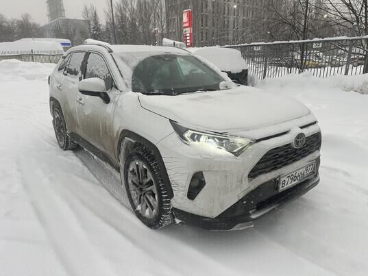 Toyota RAV4, 2020&nbsp;г., 121&nbsp;898&nbsp;км