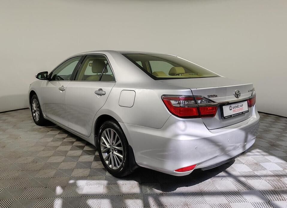 Toyota Camry, VII (XV50) Рестайлинг 2.5 AT (181 л.с.)