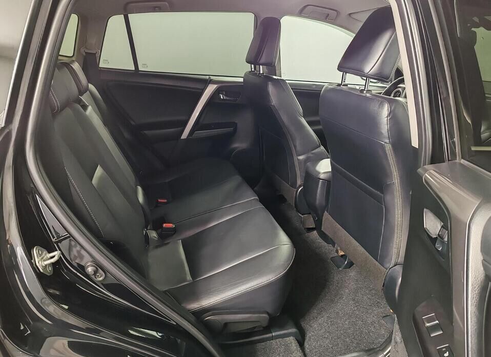 Toyota RAV4, IV (XA40) Рестайлинг 2.5 AT (180 л.с.) 4WD