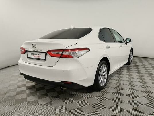 Toyota Camry, 2018 г., 133 907 км