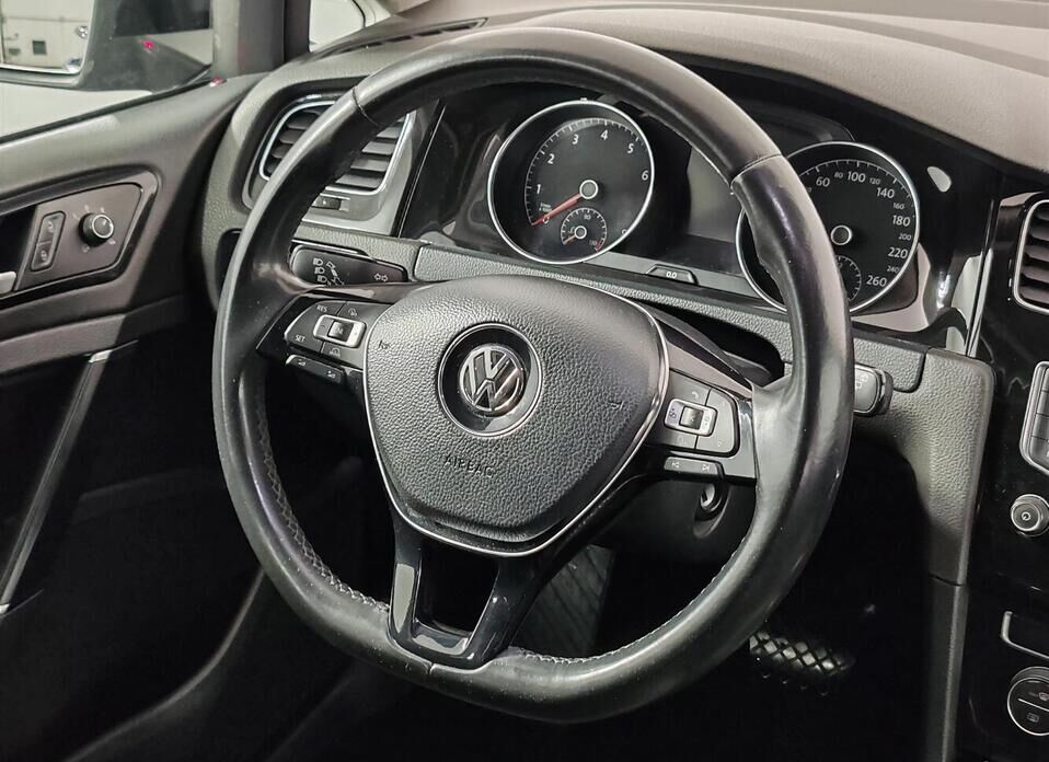 Volkswagen Golf, VII 1.4 AMT (122 л.с.)
