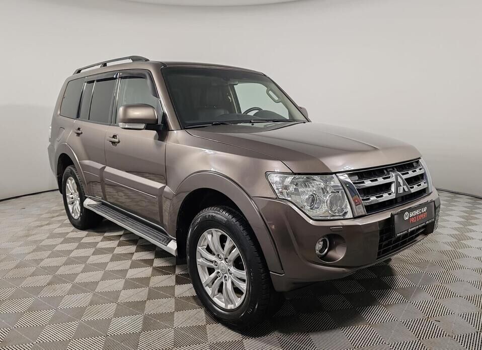 Mitsubishi Pajero, IV Рестайлинг 1 3.0 AT (178 л.с.) 4WD