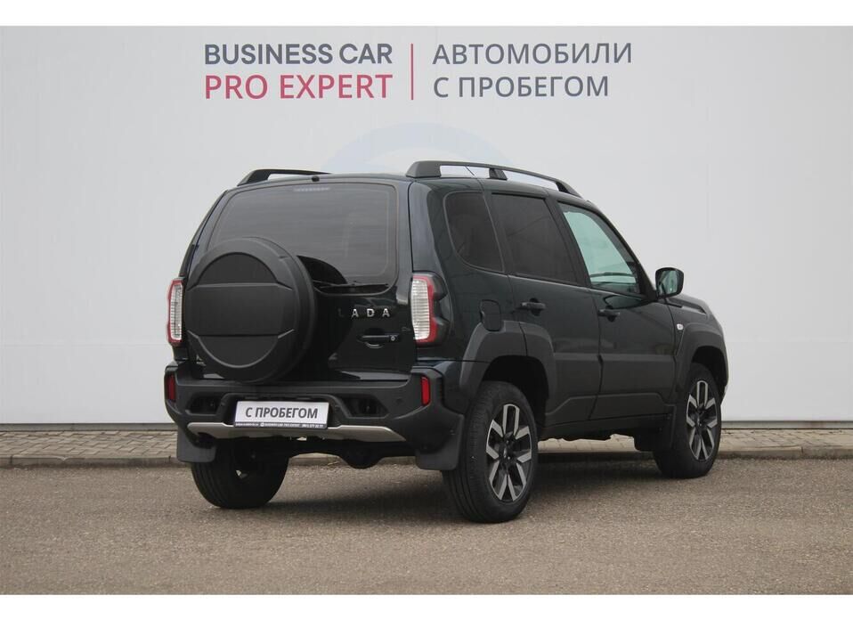 LADA (ВАЗ) Niva Travel, I Рестайлинг 1.8 MT (90 л.с.) 4WD