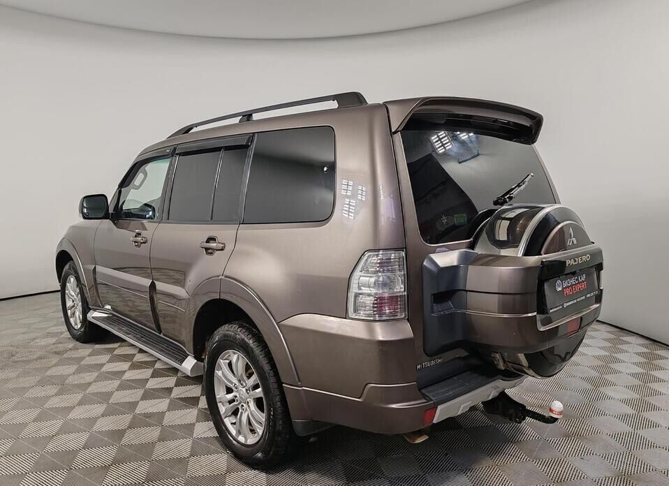 Mitsubishi Pajero, IV Рестайлинг 1 3.0 AT (178 л.с.) 4WD