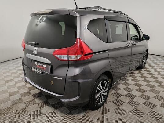 Honda Freed, 2017&nbsp;г., 206&nbsp;611&nbsp;км