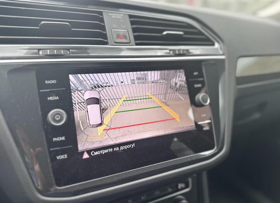 Volkswagen Tiguan 2.0d AMT (150 л.с.) 4WD